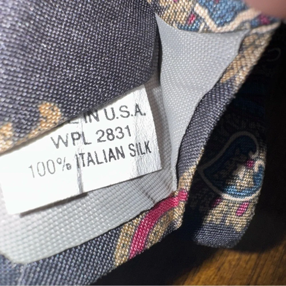 Vintage lot of 2  Halston III Men’s Neck Ties Made in USA 100% Italian Silk